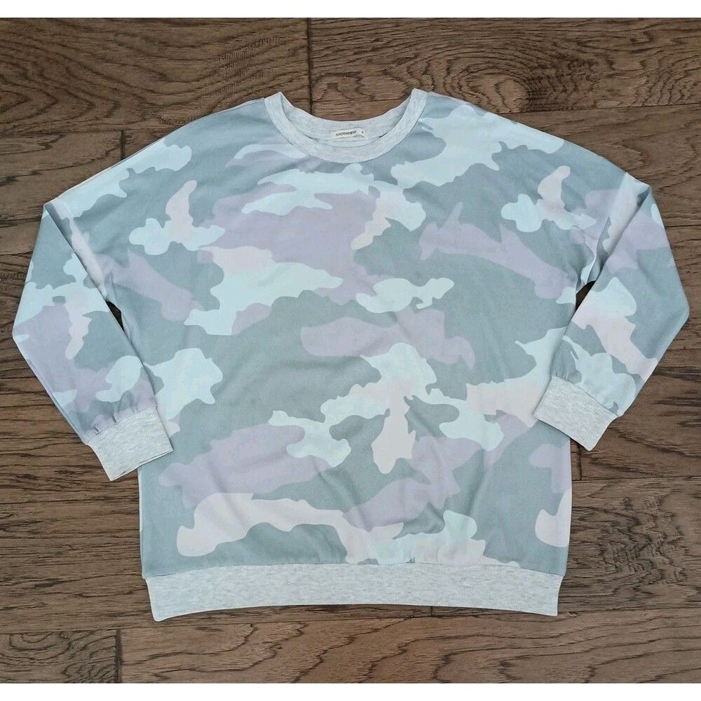 AndTheWhy Camo Sweatshirt Size M Oversized Gray Purple